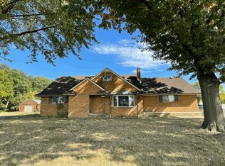 27240 Ryan Rd, Warren, MI 48092