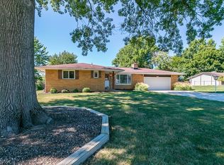 7628 Roselawn Dr, Mentor, OH 44060