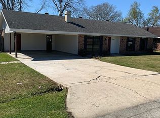 208 Vivian Dr, Lafayette, LA 70508