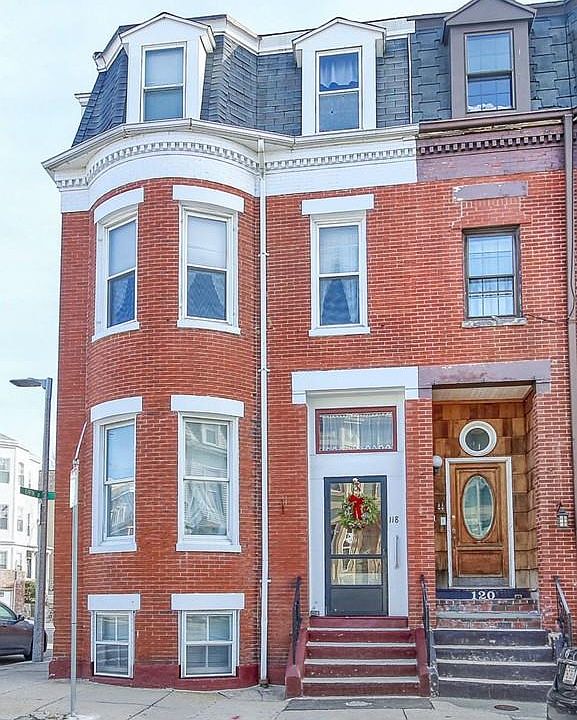 2nd image of 118 M St