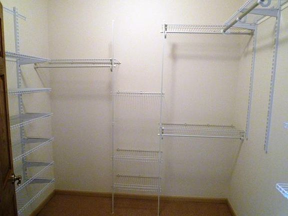 5th image of 346 S High St #301