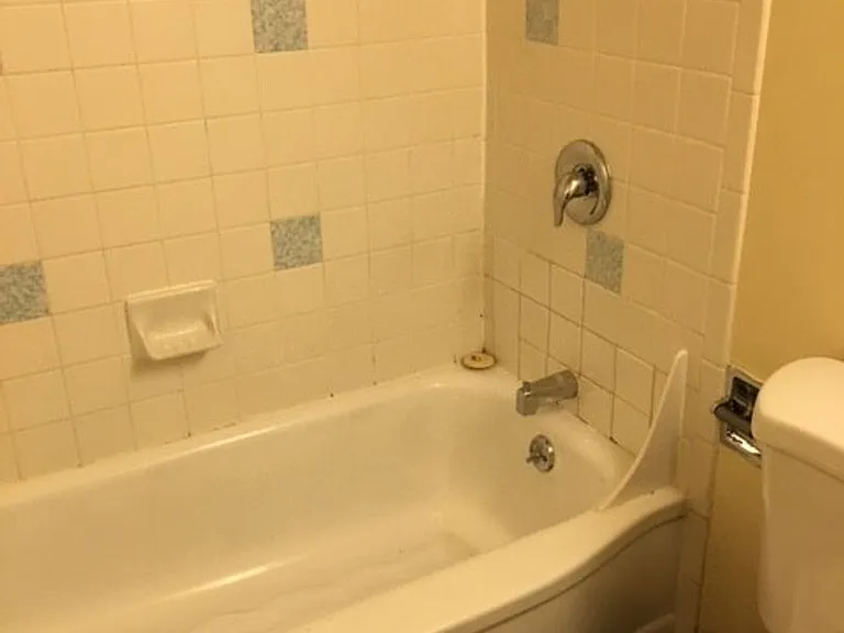 Eugene Manor Apartments — Photo 53