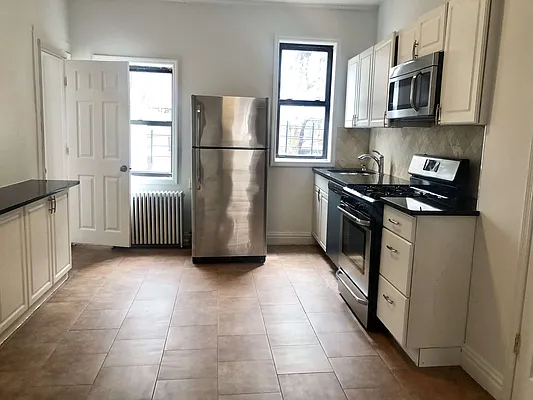 Rented by Compass | media 27