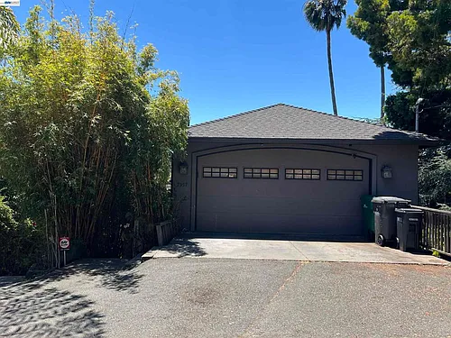 7957 Michigan Ave Photo 1