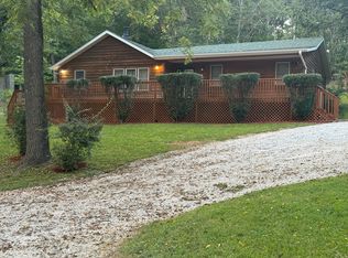 197 Log Cabin Rd, Crane, MO 65633