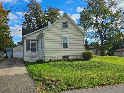 1141 E 33rd St, Erie, PA, 16504