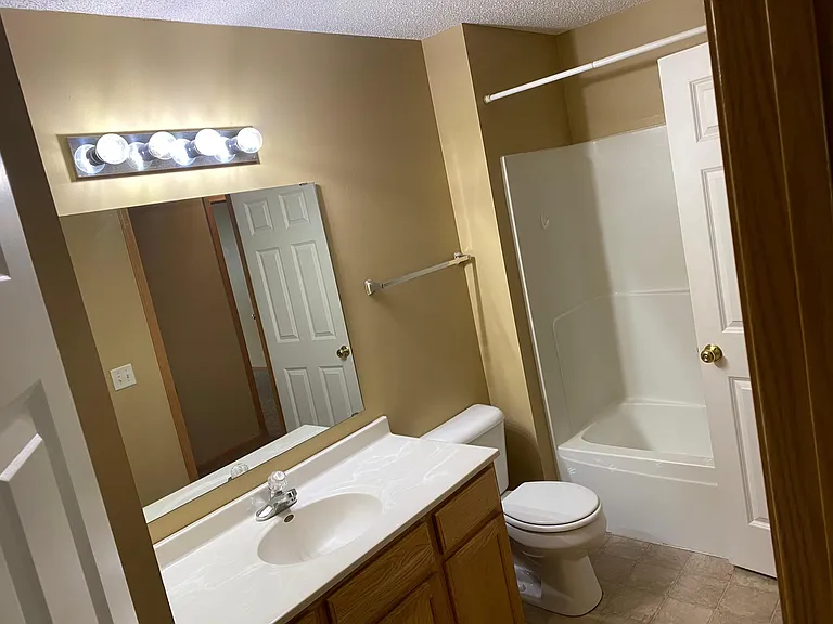 3283 Coleshire Path — Photo 6