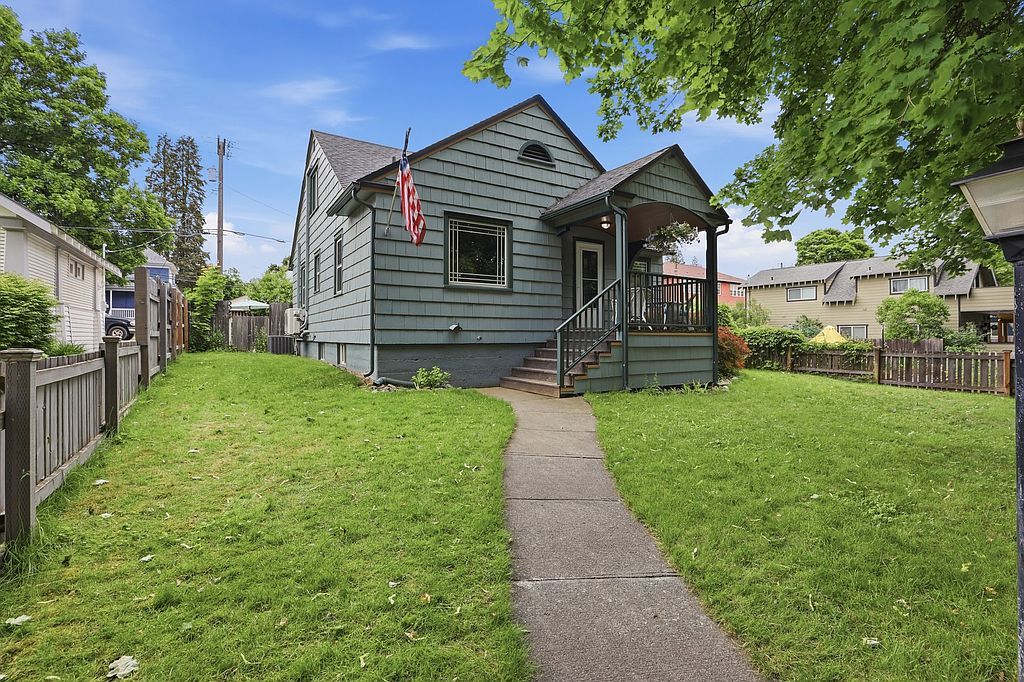 515 E Wallace Ave - Property Image