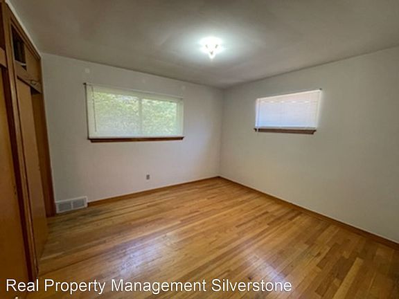 5th image of 20420 Sunnydale St