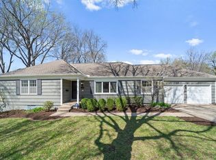 4420 W 97th St, Overland Park, KS 66207