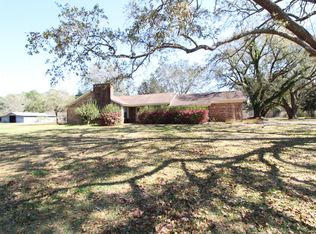 14808 Wolf Ridge Rd, Moss Point, MS 39562