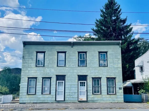 392/394 N Main St, Pittston, PA 18640