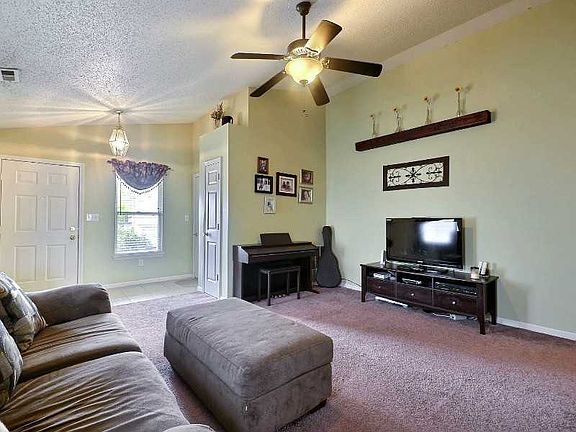 4th image of 11892 Locus Ln