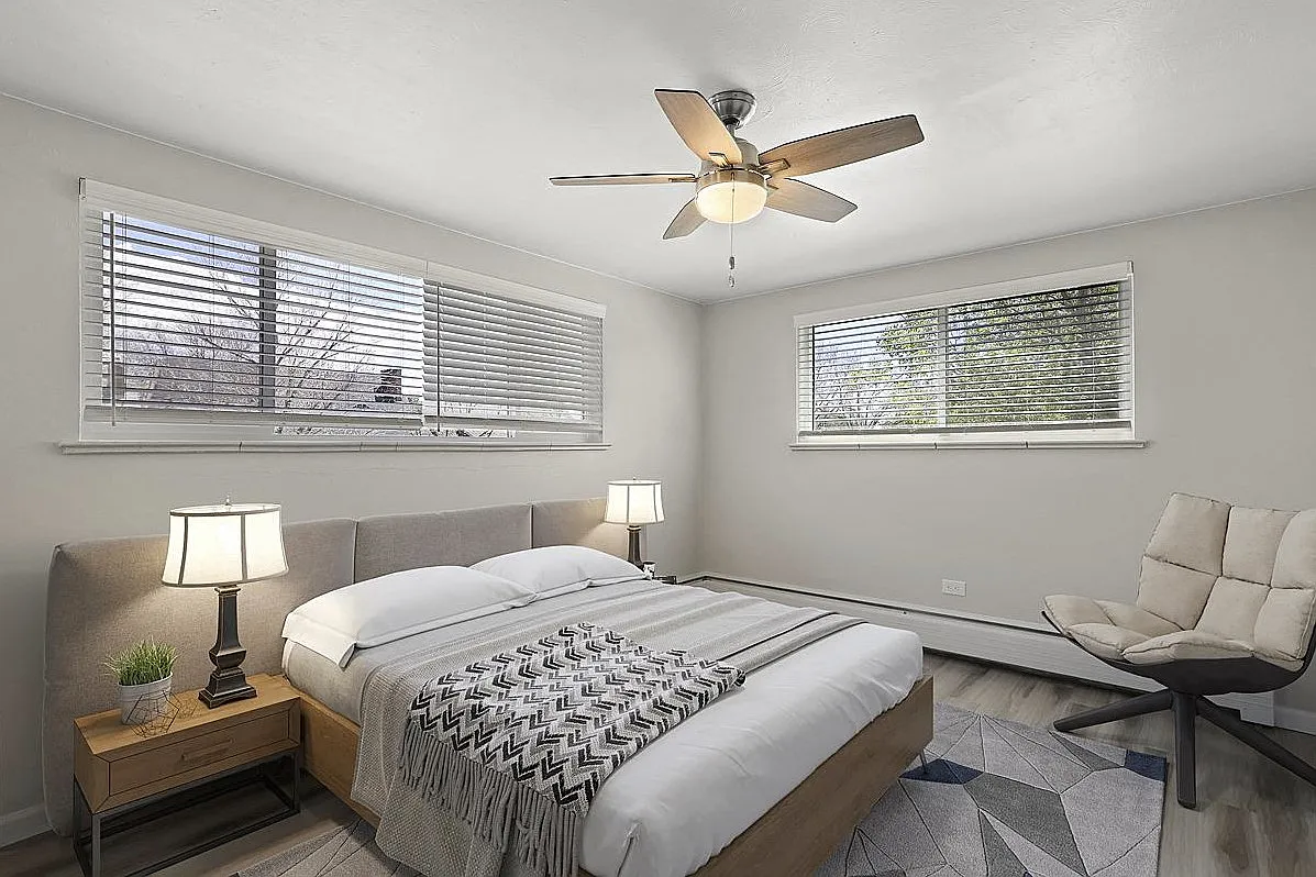 1325 Madison — Photo 4