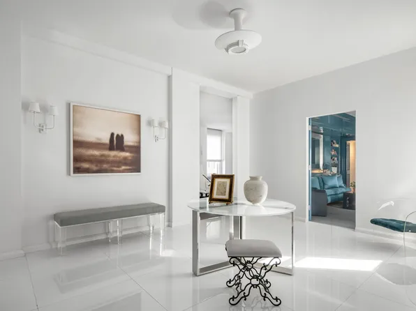 755 Park Avenue image 5 of 14