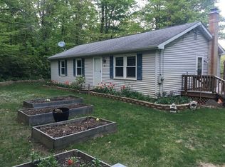 90 N Union St, Plainfield, MA 01070