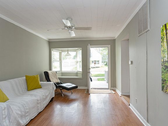 2nd image of 310 Sherwood St