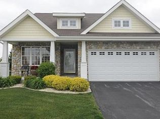 7956 W 101st Pl, Saint John, IN 46373