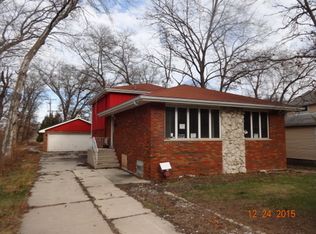 1610 Pulaski Rd, Calumet City, IL 60409