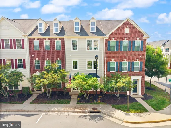7015 Trek Way, Gainesville, VA 20155
