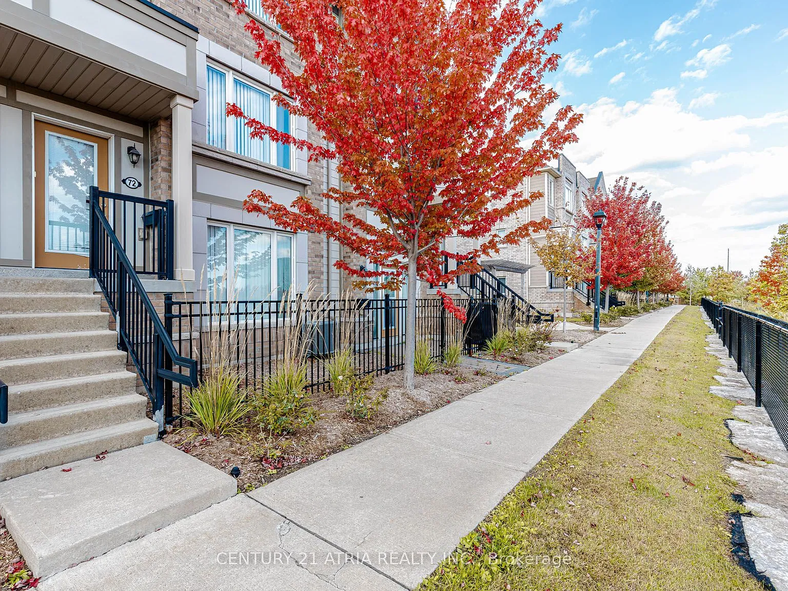 2 bed, $2,690 — Photo 2