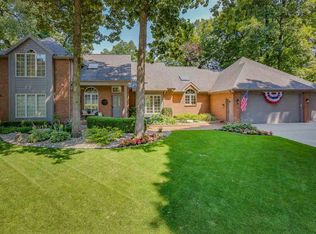 54952 Woodhold Ct, Elkhart, IN 46516