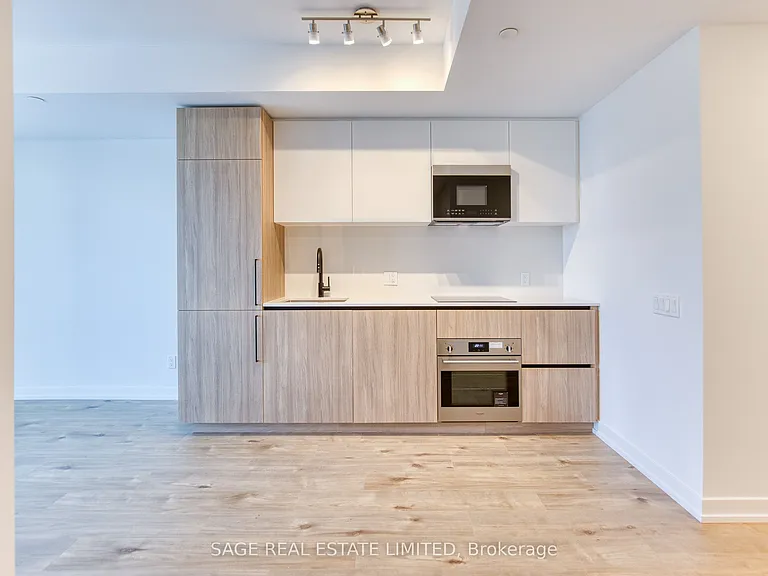 35 Parliament St #2812 — Photo 5