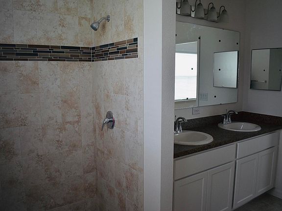 4th image of 5278 NW Macedo Boulevard