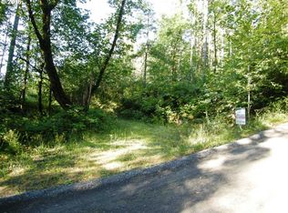 NW Sheltered Nook Rd, Portland, OR 97231
