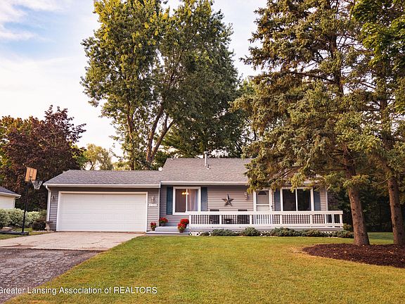 2nd image of 1310 Waxwing Dr