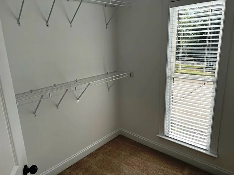 710 Valley St — Photo 14
