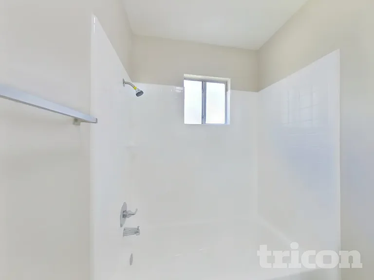 7519 Lobera Dr — Photo 9