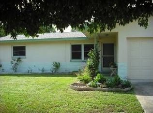 321 Tralee St, Largo, FL 33770