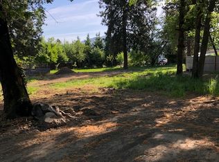 4085 Cedar Ln, Medford, OR 97501