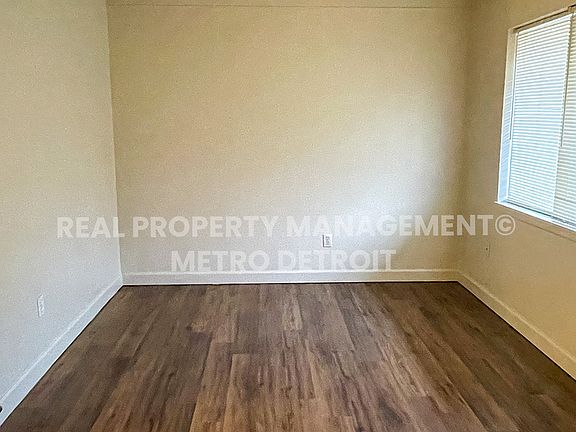4th image of 4192 Drouillard St