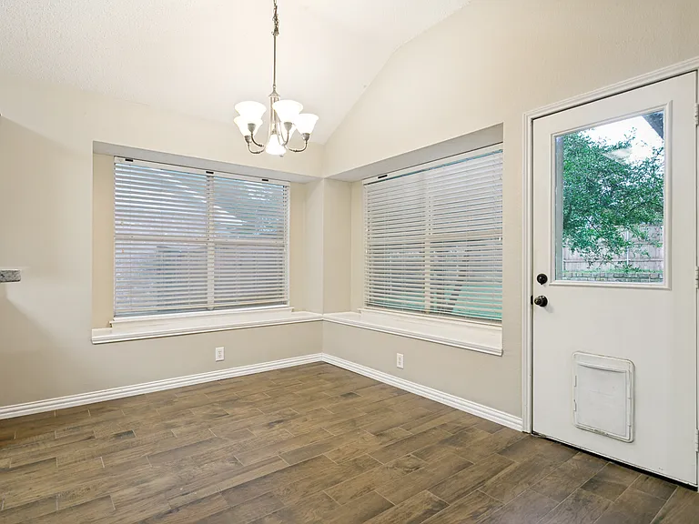 3004 Norwich Ln — Photo 13