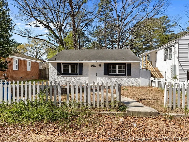 5109 Higgins St — Photo 3