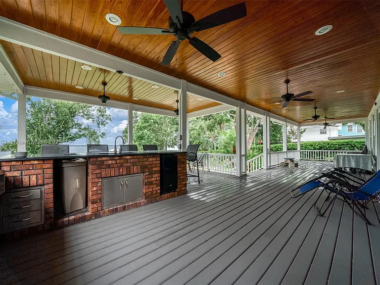 2551 Lakeview Dr — Photo 64