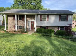 7501 Florence Dr, Hixson, TN 37343