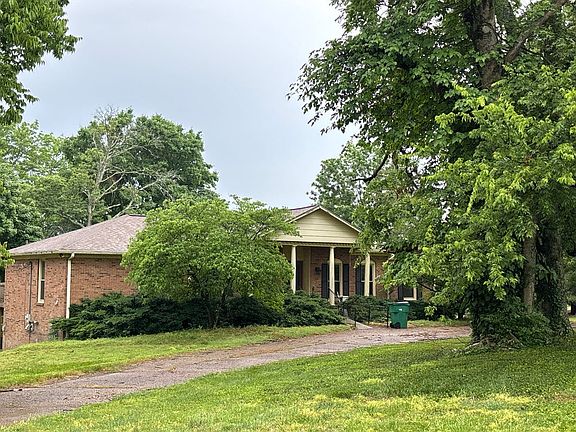 2nd image of 1616 Gordon Petty Dr