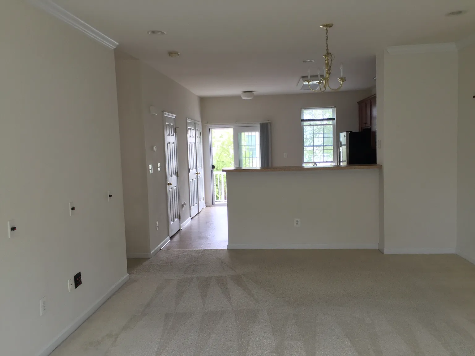 3 bed, 3.5 bath, 1665 sqft, $2,800 — Photo 3