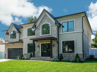 162 Victoria Ave, Paramus, NJ 07652