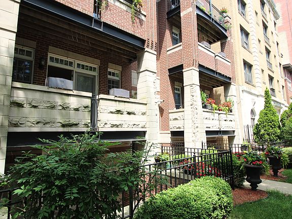 2nd image of 5722 N Winthrop Ave APT 1S