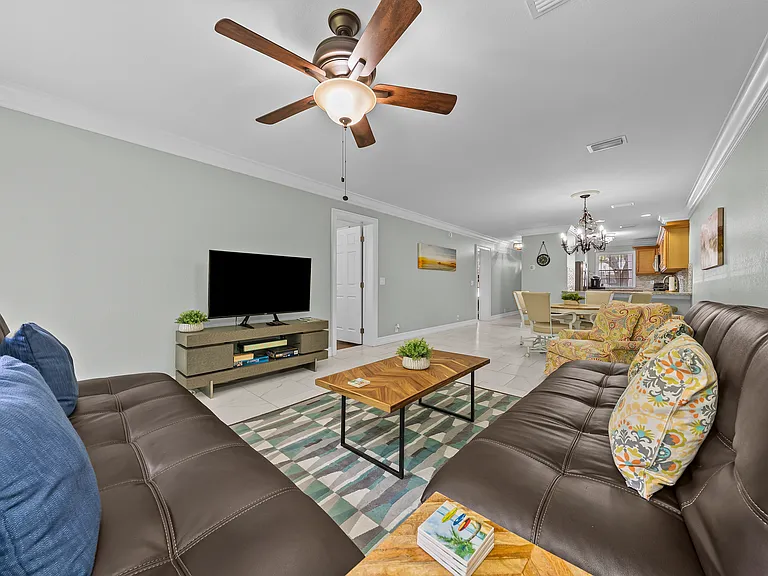 5312 Treetops Dr #H-102 — Photo 4