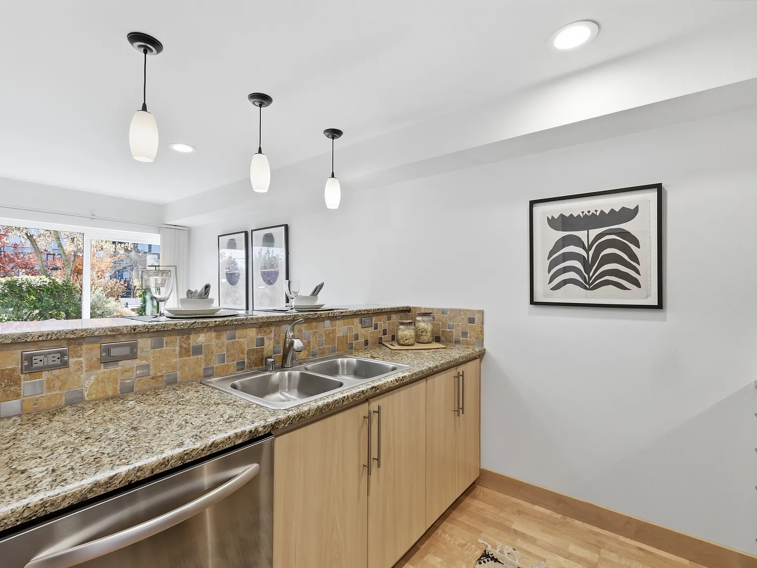 1 bed, 550 sqft, $1,790 — Photo 4