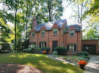 7828 Hampden Ln, Bethesda, MD 20814