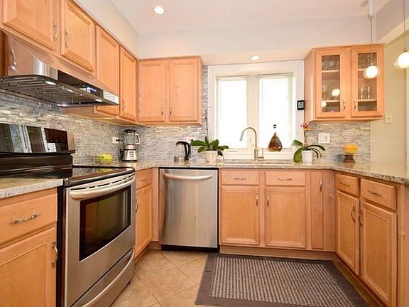 4th image of 8713 N Ozanam Ave