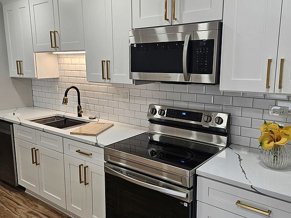 5th image of 1717 W Crystal Ln Unit 310