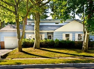 677 Secor Rd, Hartsdale, NY 10530