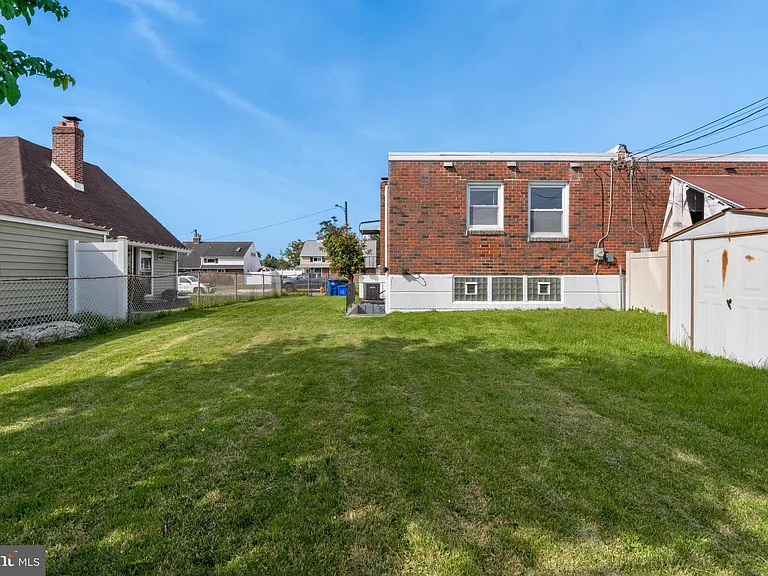 615 Sherrie Rd — Photo 29